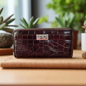 **Brighton Mingle Large Espresso Croc Wallet